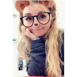 Meet your Posher, Abbey